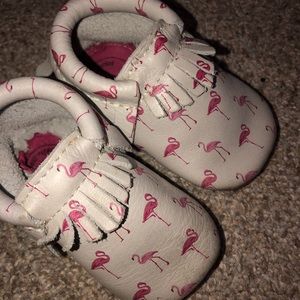 Freshly picked moccasins size 3 flamingo print